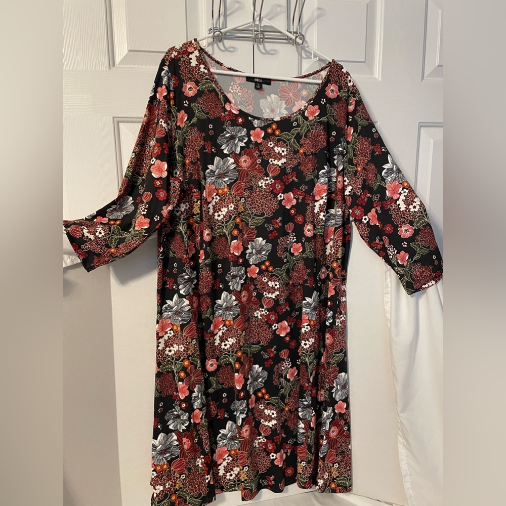 Ellos Floral 3/4 length sleeve, size 22-24 NWT